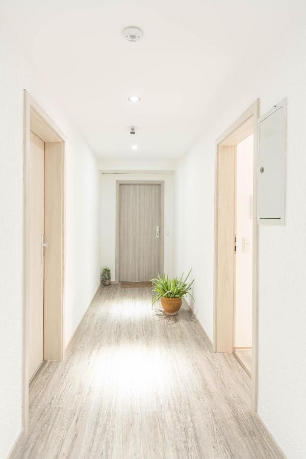 Messe-Hotelzimmer-Einzimmerappartement Leverkusen Eksteriør bilde