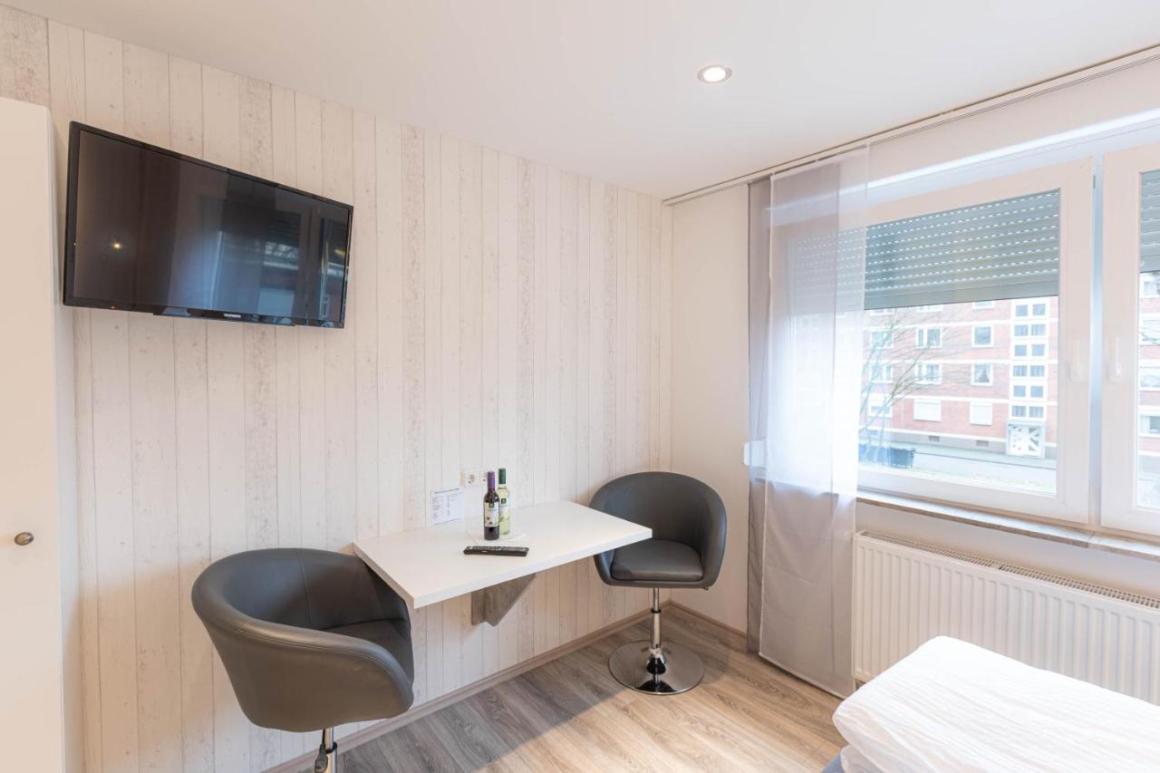 Messe-Hotelzimmer-Einzimmerappartement Leverkusen Eksteriør bilde