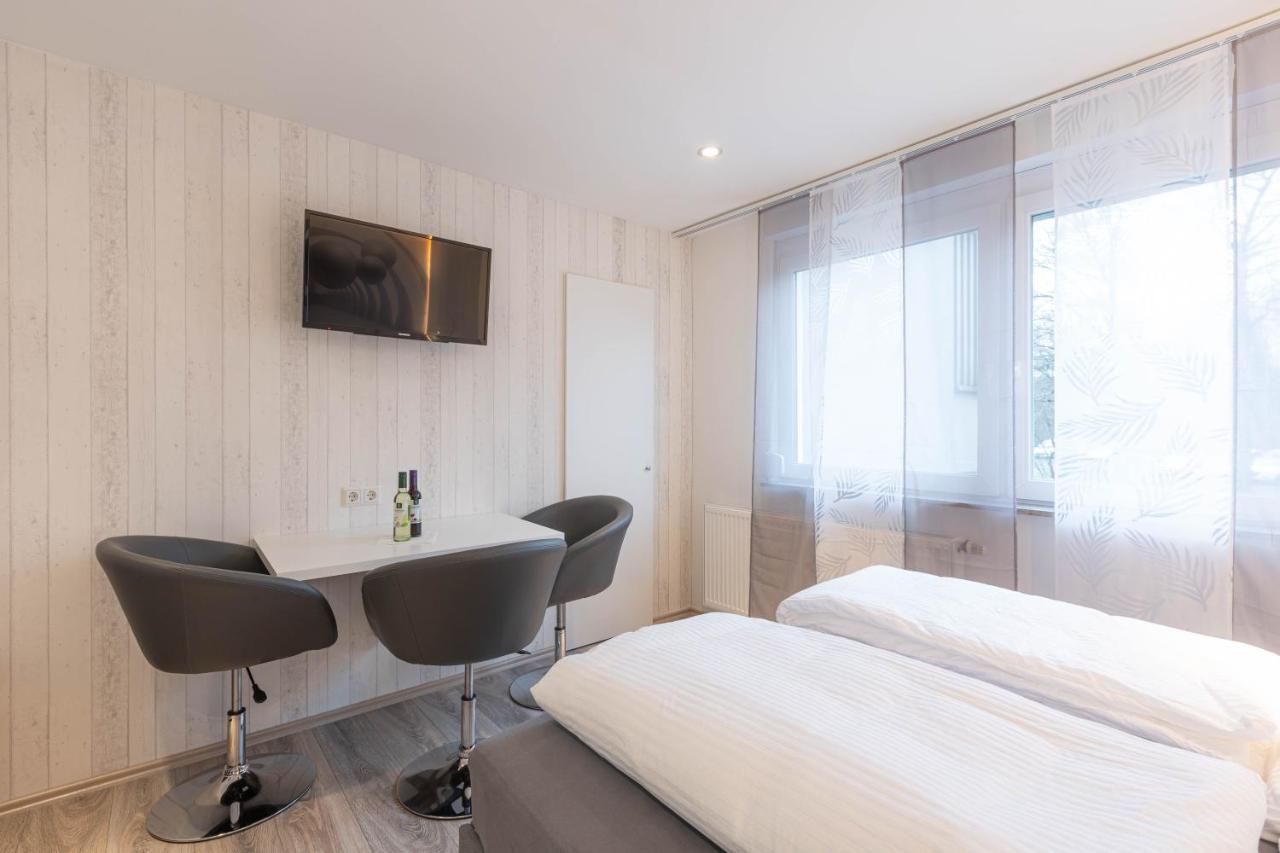 Messe-Hotelzimmer-Einzimmerappartement Leverkusen Eksteriør bilde